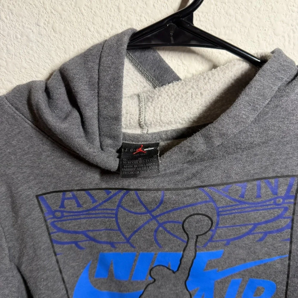 Nike Air Jordan Hoodie Boys Medium‎ Gray Fleece Lined Graphic Winter Casual